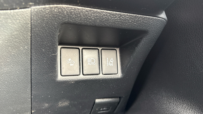 Toyota Yaris 1.5 Hybrid Icon Tech 5dr CVT Hybrid Hatchback